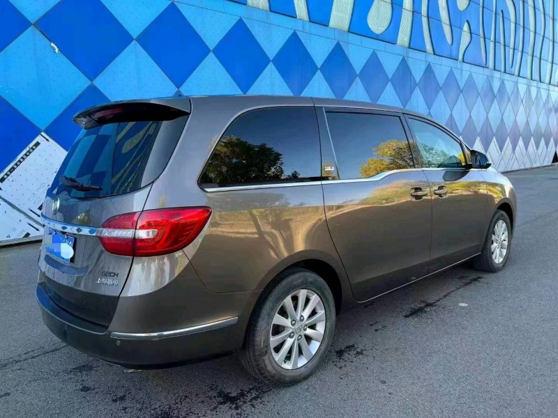 济南15年别克GL83