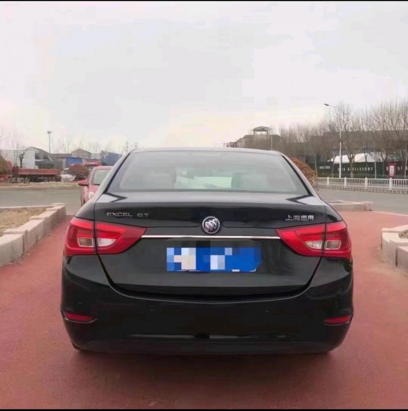 枣庄15年别克英朗3