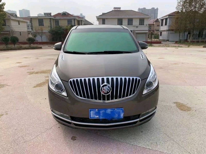 枣庄12年别克GL88