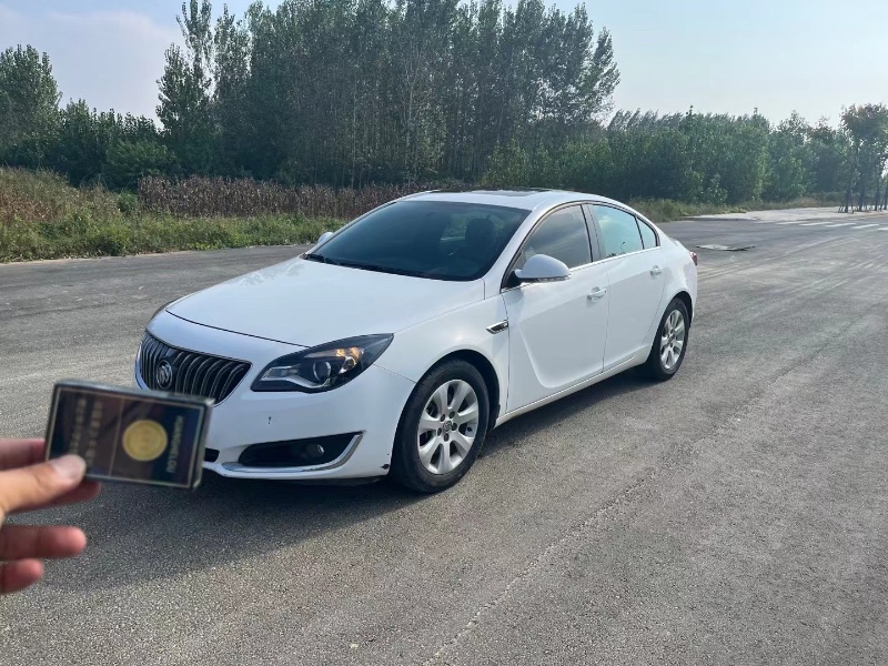 武汉15年别克君威4