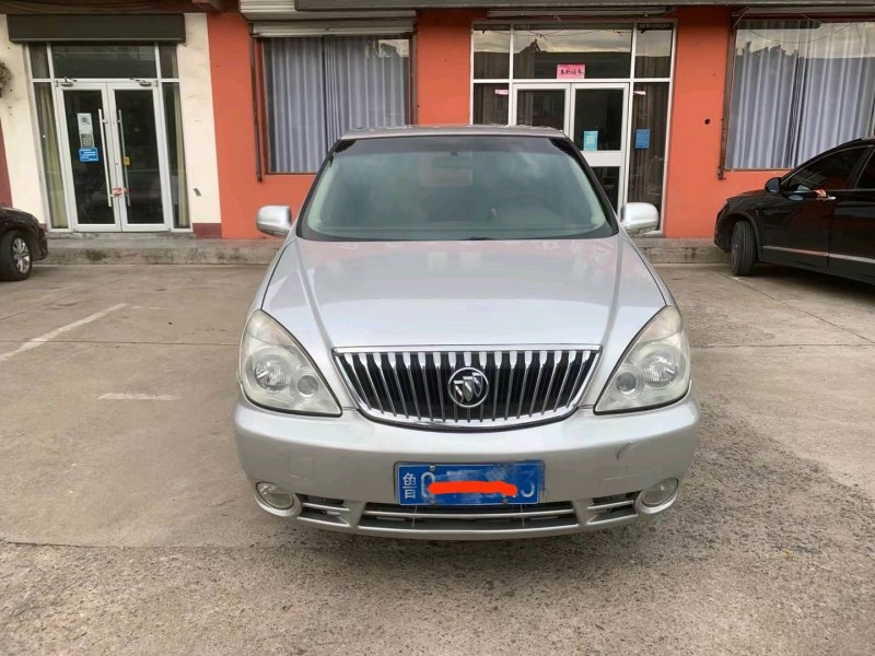 济南11年别克GL81