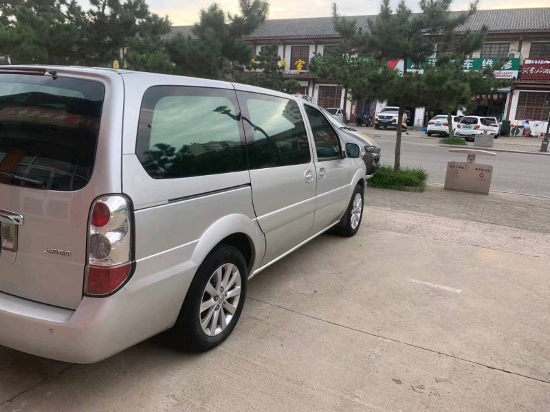 济南11年别克GL85