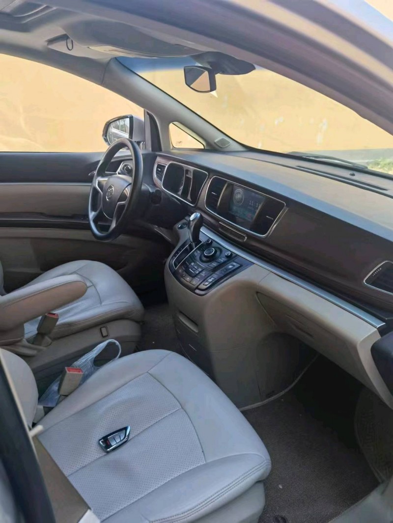 济南15年别克GL85