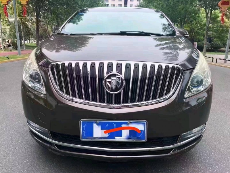 济南13年别克GL81