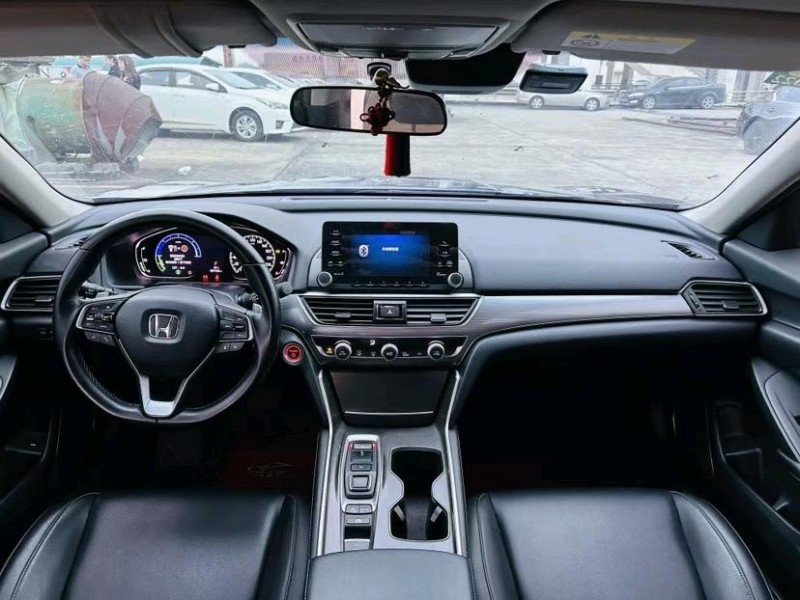 东莞20年本田雅阁5