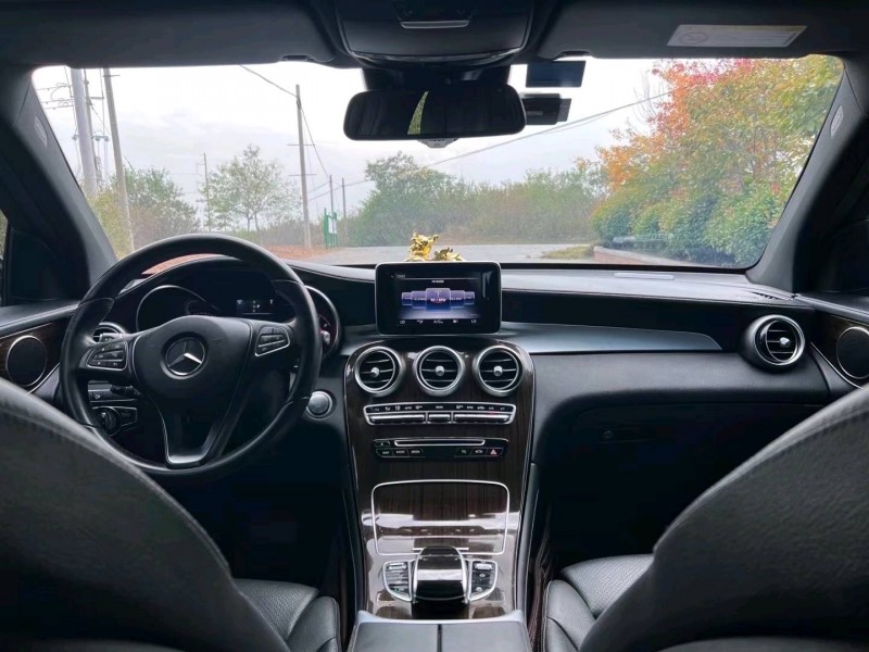 青岛17年奔驰GLC3