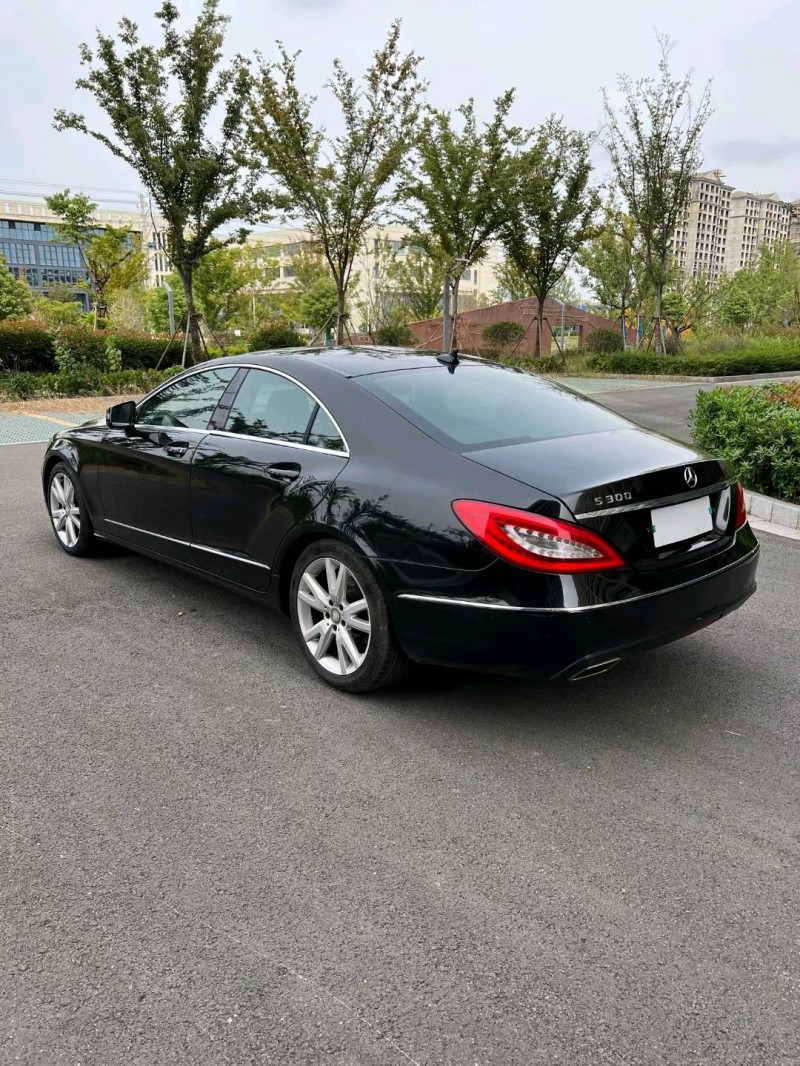 徐州12年奔驰CLS4