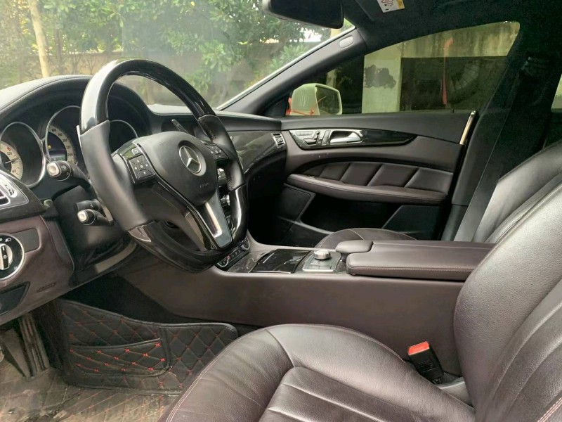 徐州14年奔驰CLS7