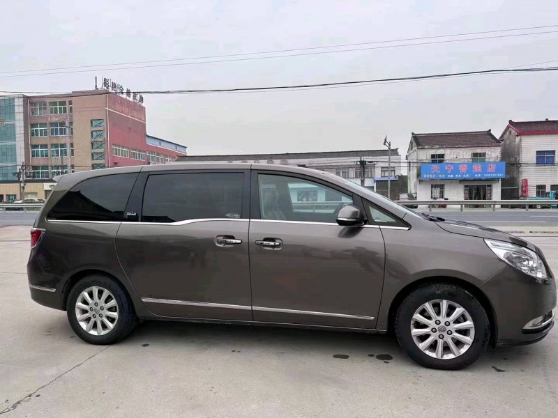 济南13年别克GL84