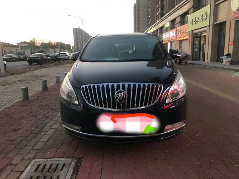 济南13年别克GL81