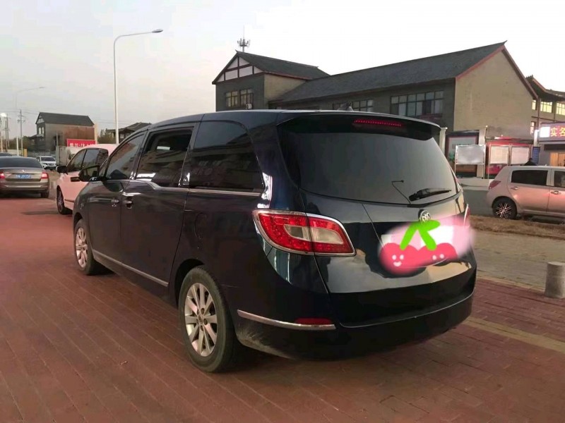 济南13年别克GL83