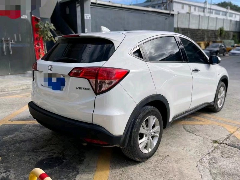 东莞16年本田缤智8