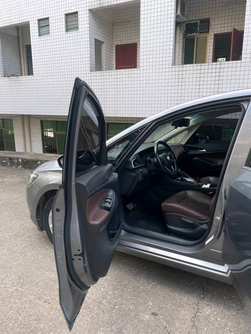 东莞18年别克GL63