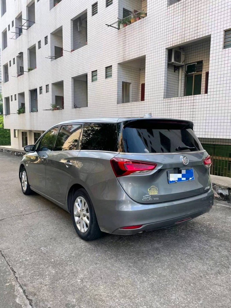 东莞18年别克GL68