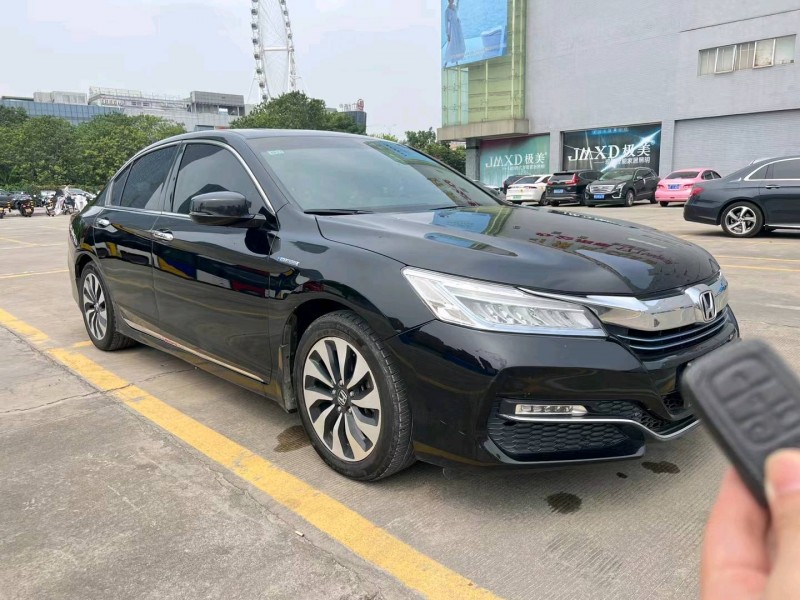 广州17年本田雅阁3
