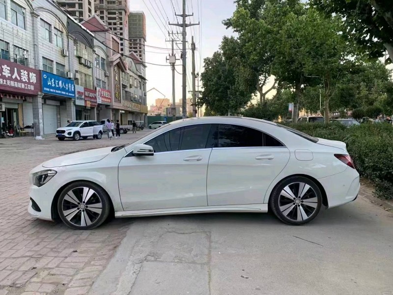 济南16年奔驰CLA3
