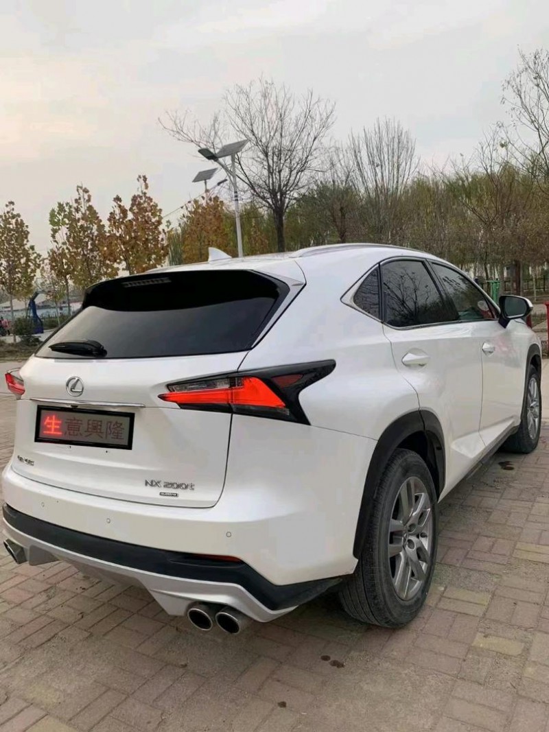 济南17年雷克萨斯NX1