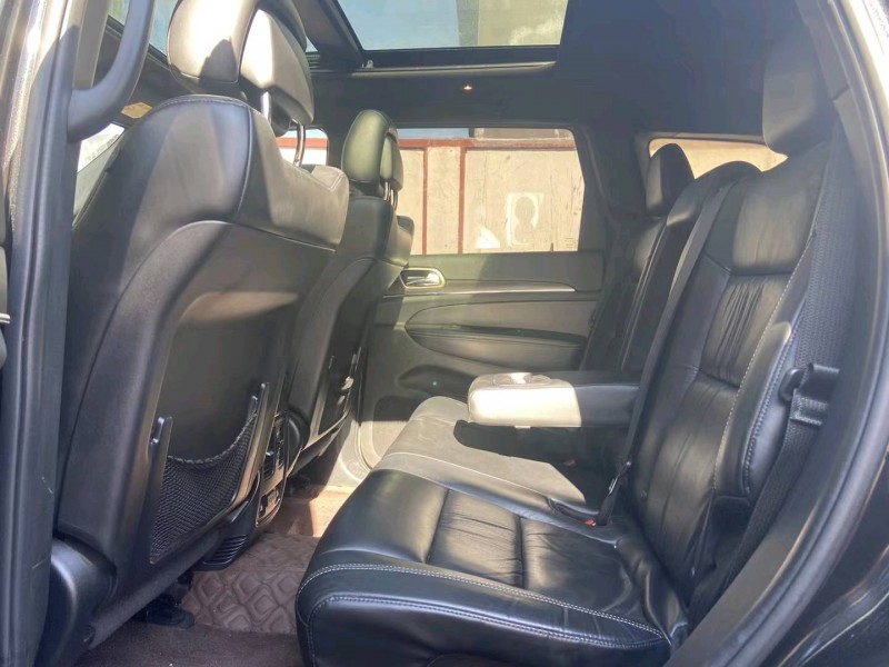 青岛16年Jeep大切诺基4