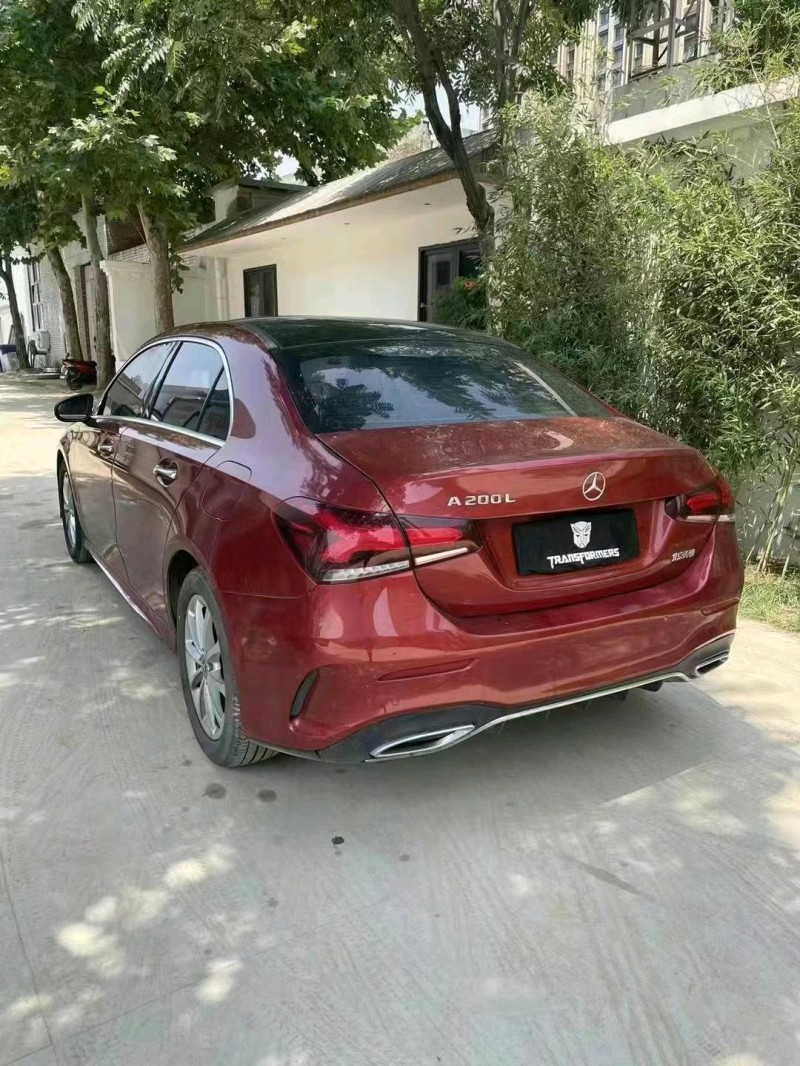 石家庄19年奔驰A4