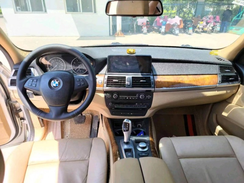 潍坊09年宝马X54