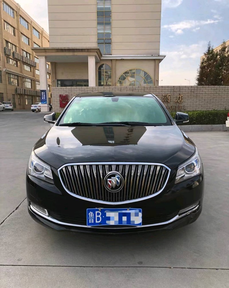 青岛13年别克君越9