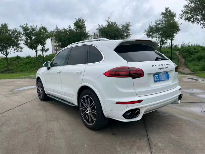 邯郸17年保时捷卡宴3