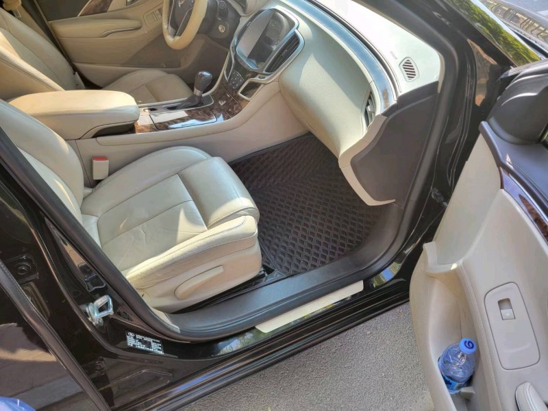 聊城15年别克君越5