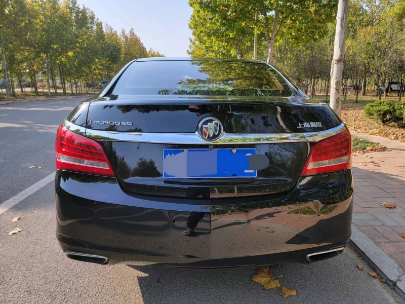 聊城15年别克君越8