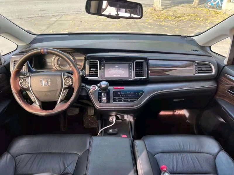 邯郸17年本田艾力绅3