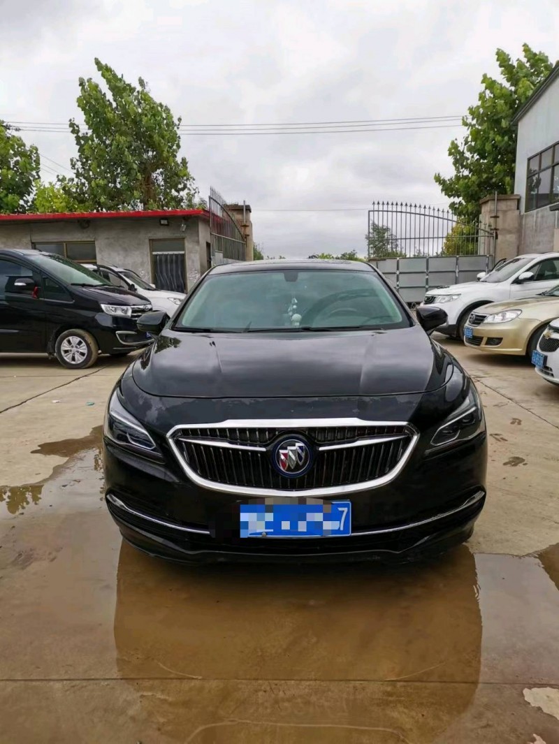 保定18年别克君越1