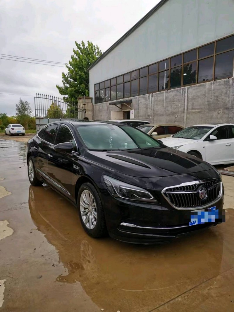 保定18年别克君越2