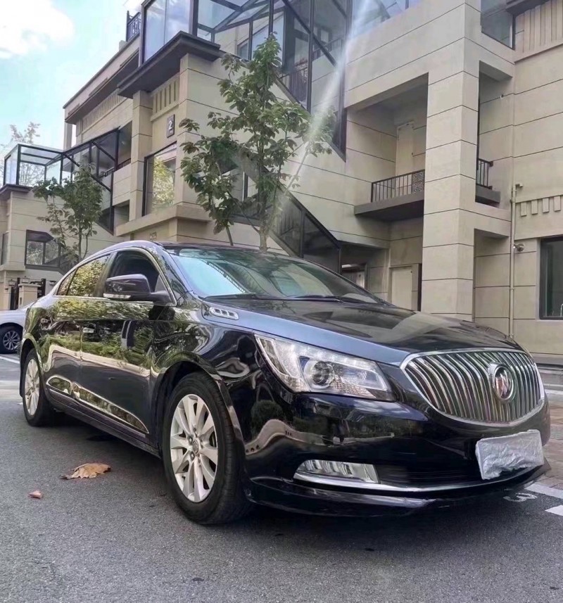 青岛14年别克君越3