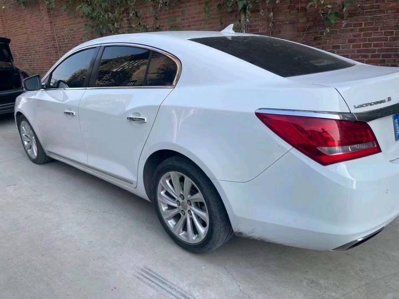 石家庄13年别克君越5