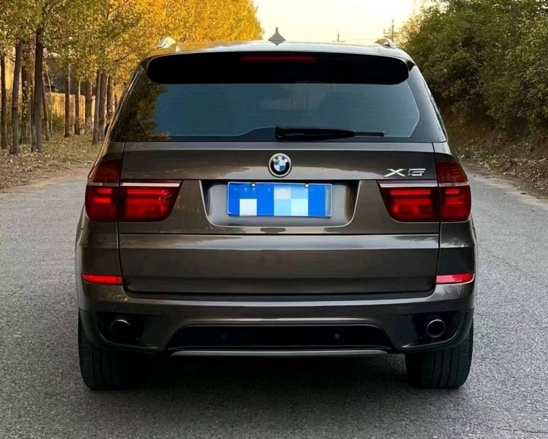 青岛11年宝马X56