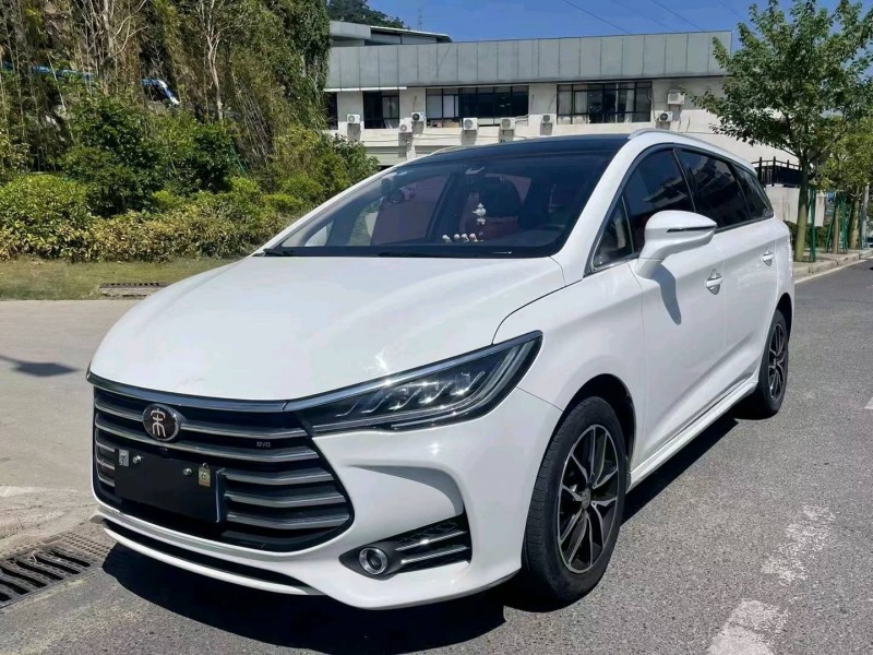 广州19年比亚迪宋MAX2