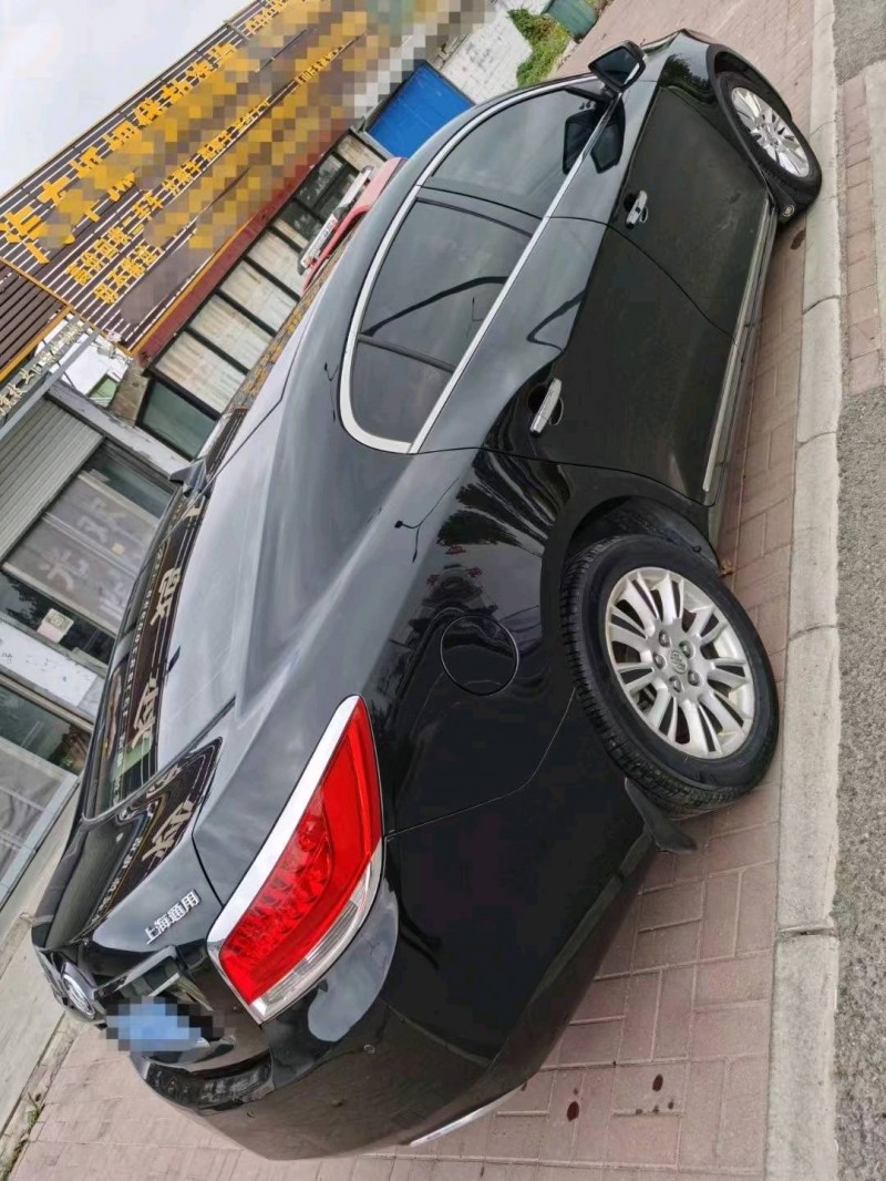 临沂12年别克君越9