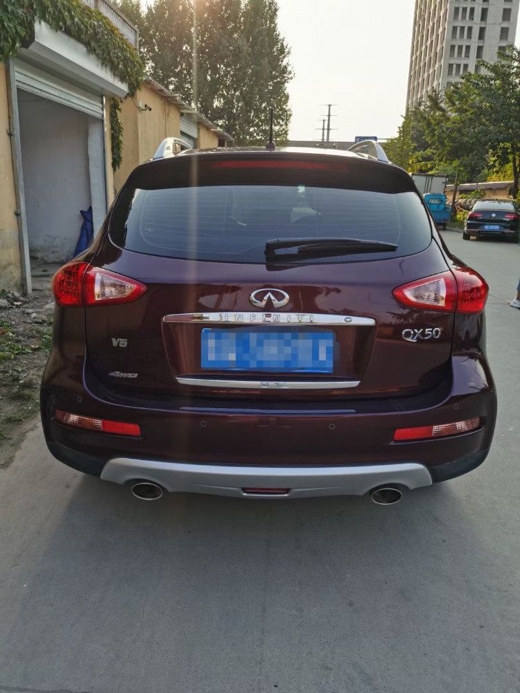 枣庄17年英菲尼迪QX507