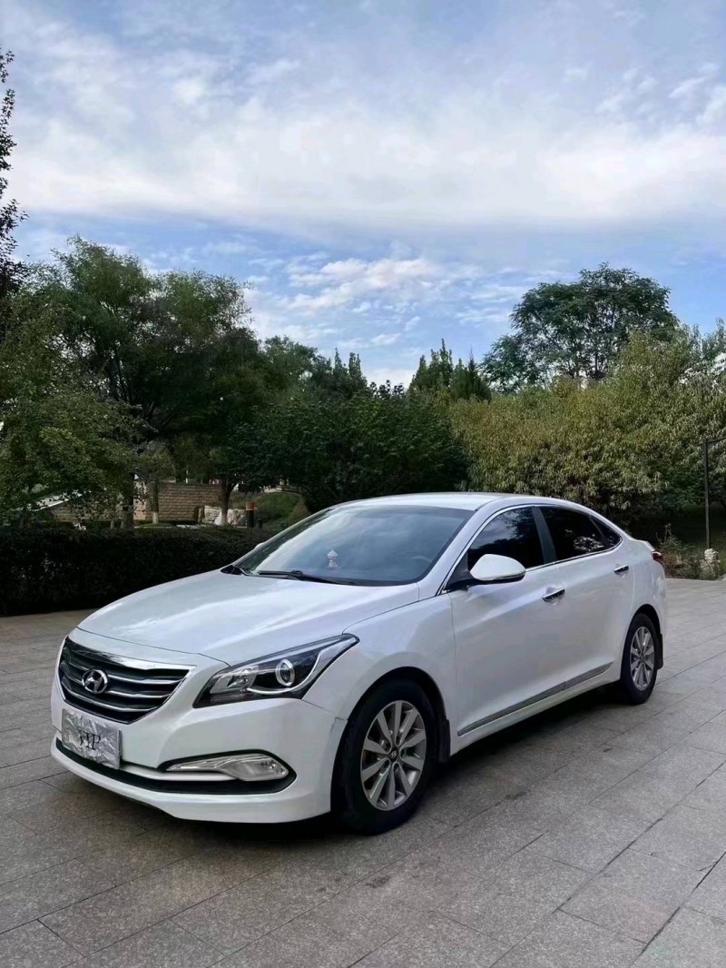 邯郸16年现代名图8