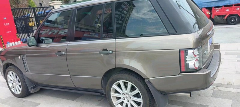 成都13年路虎揽胜4