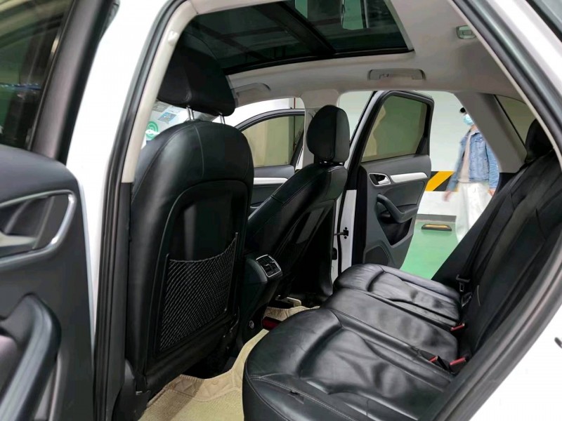 成都14年奥迪Q37