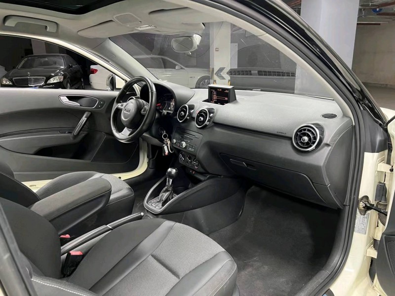 成都12年奥迪A17