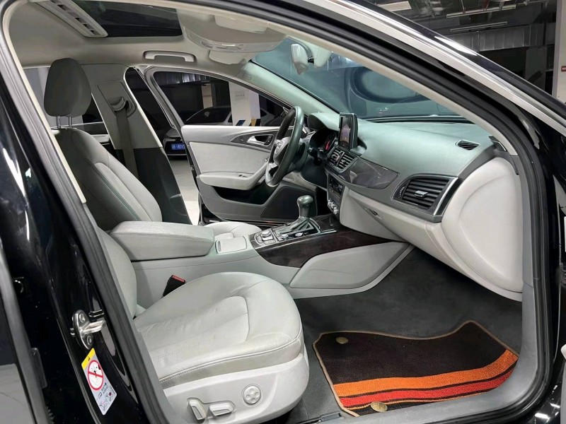 成都15年奥迪A6L4