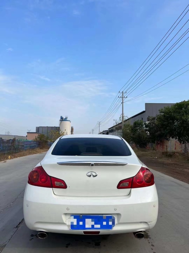 北京13年英菲尼迪G253