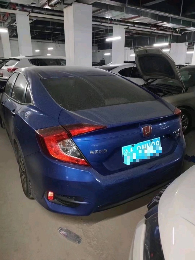 重庆18年本田思域4