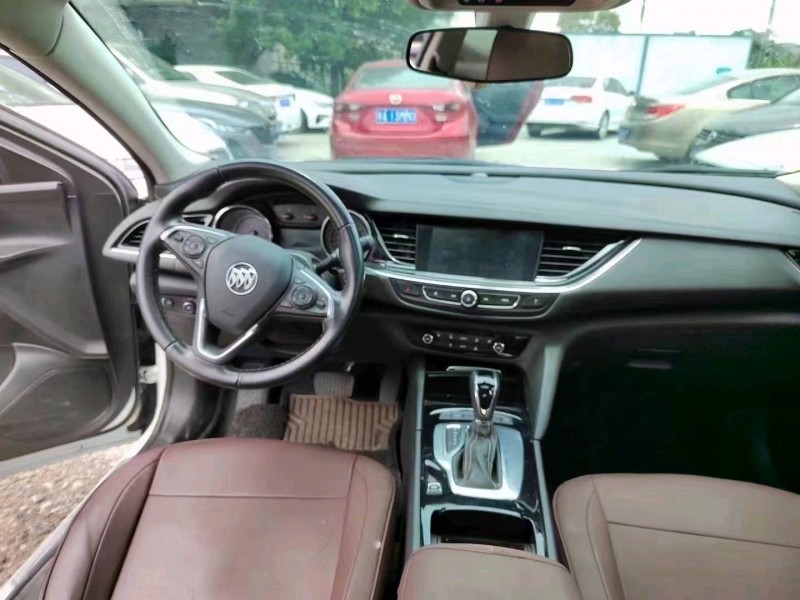 武汉19年别克君威5