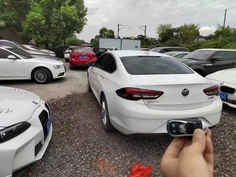 武汉19年别克君威4