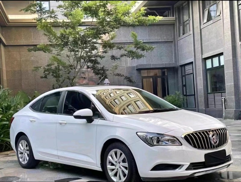 济南16年别克威朗6