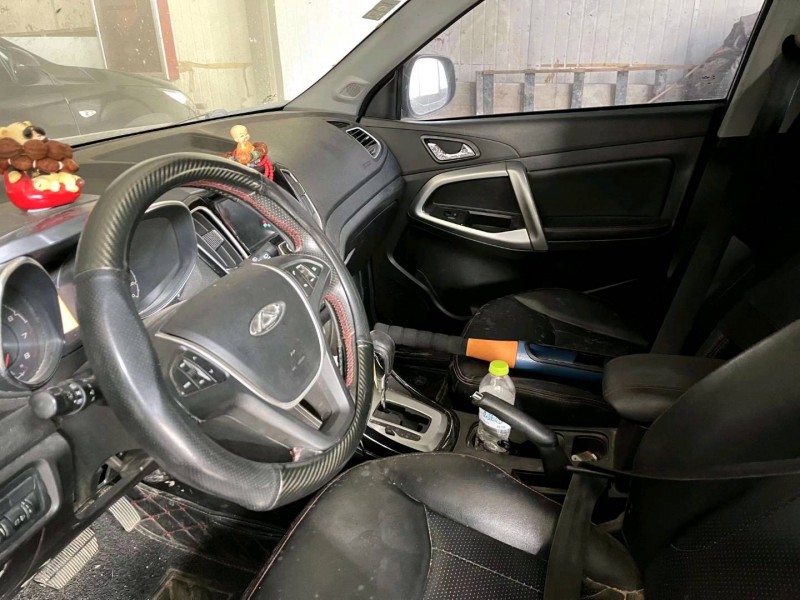 济南15年奇瑞瑞虎54