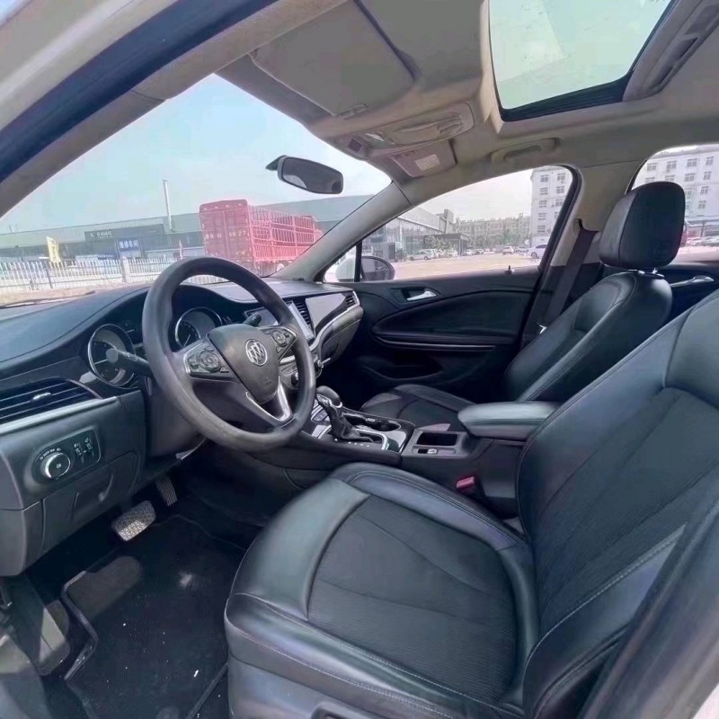 北京16年别克威朗5