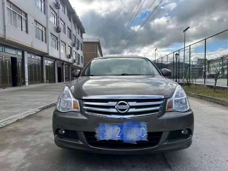 邯郸17年日产轩逸9